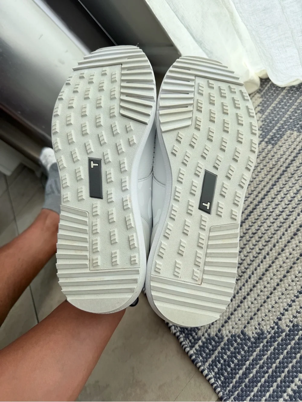 True Linkswear Lux Hybrid Spikeless Golf Shoes Hi Vis White Size 10.5 MINT
